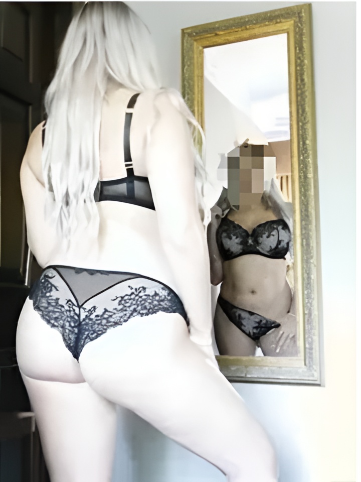 Инга привлекальеная девушка из Саратова цена от 1500 руб