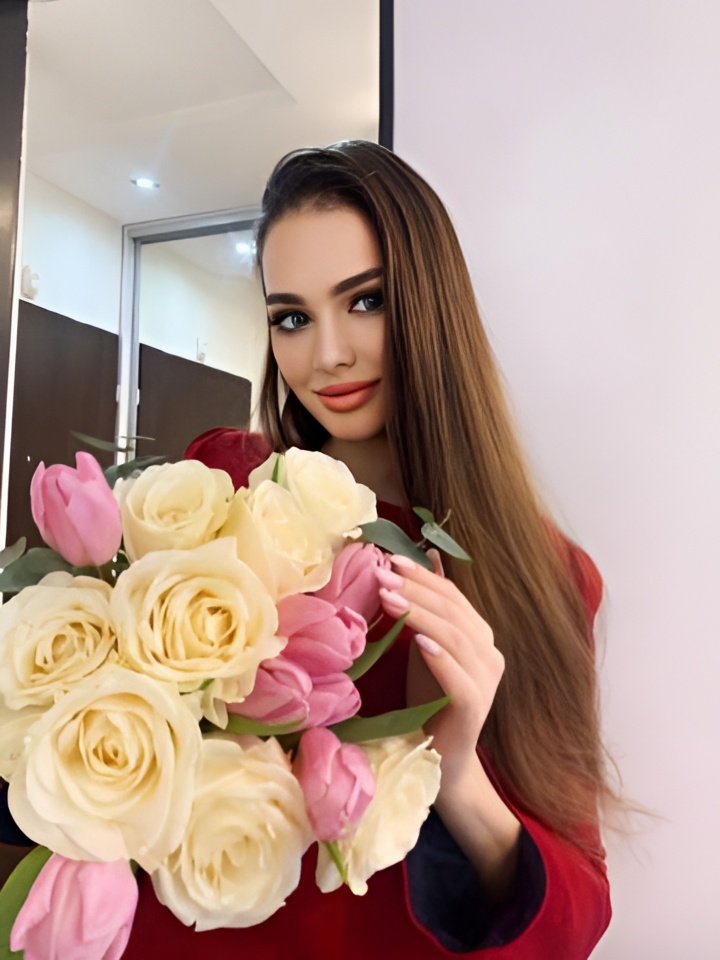 Изабелла привлекальеная девушка из Саратова цена от 1500 руб