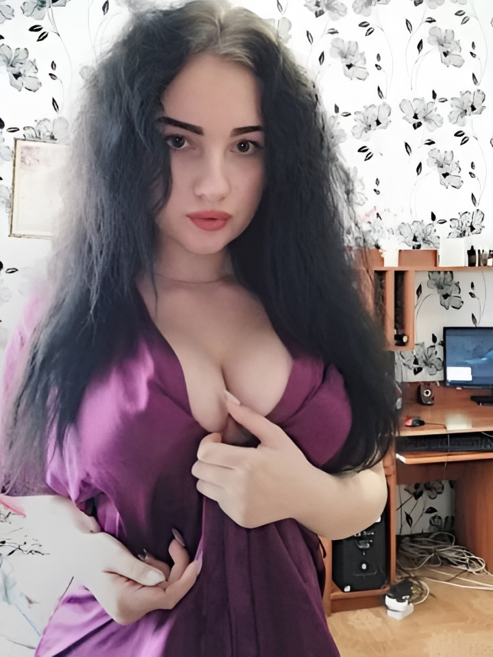 Олечка привлекальеная девушка из Саратова цена от 4000 руб