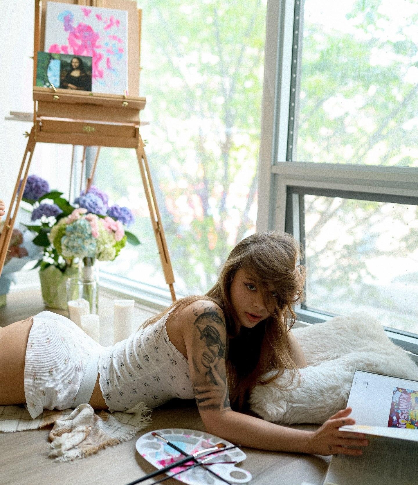 Аврора привлекальеная девушка из Саратова цена от 8000 руб