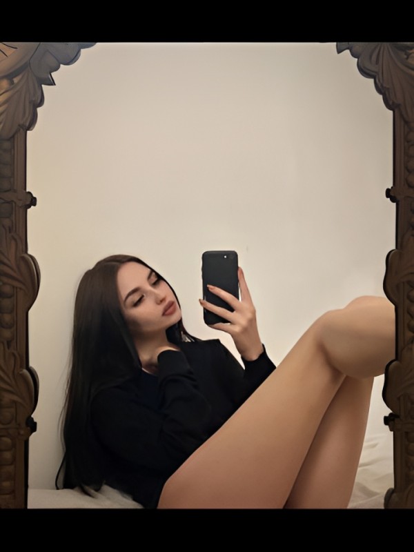 Евлалия привлекательная девушка из Саратова цена от 1500 руб