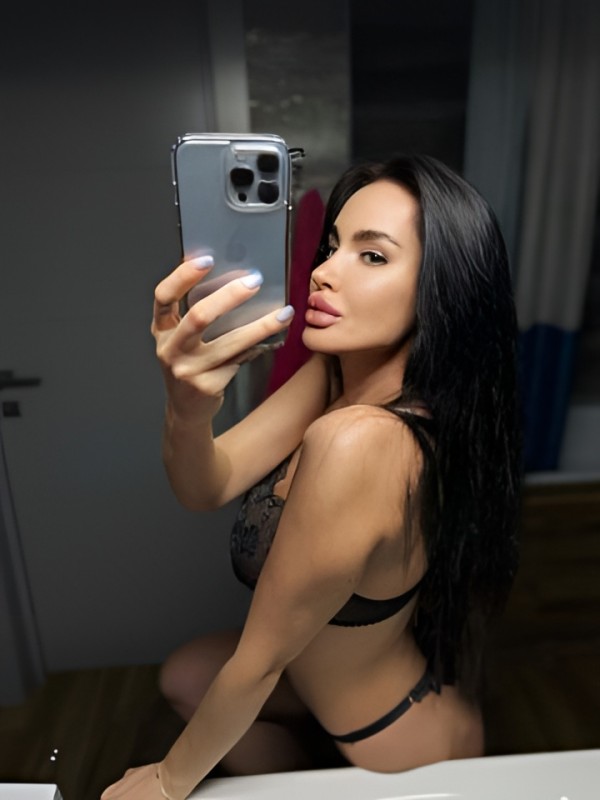 Розалия привлекательная девушка из Саратова цена от 3000 руб