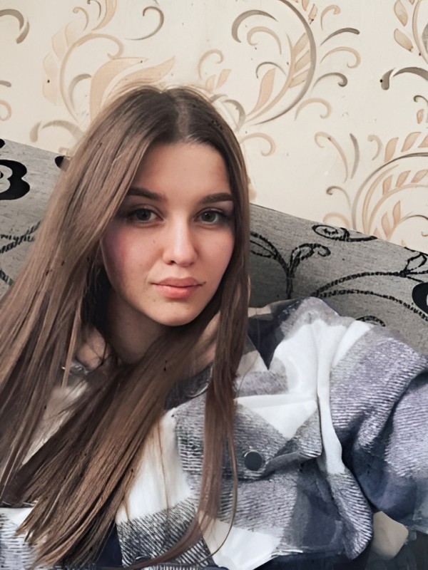 Софи привлекательная девушка из Саратова цена от 10000 руб