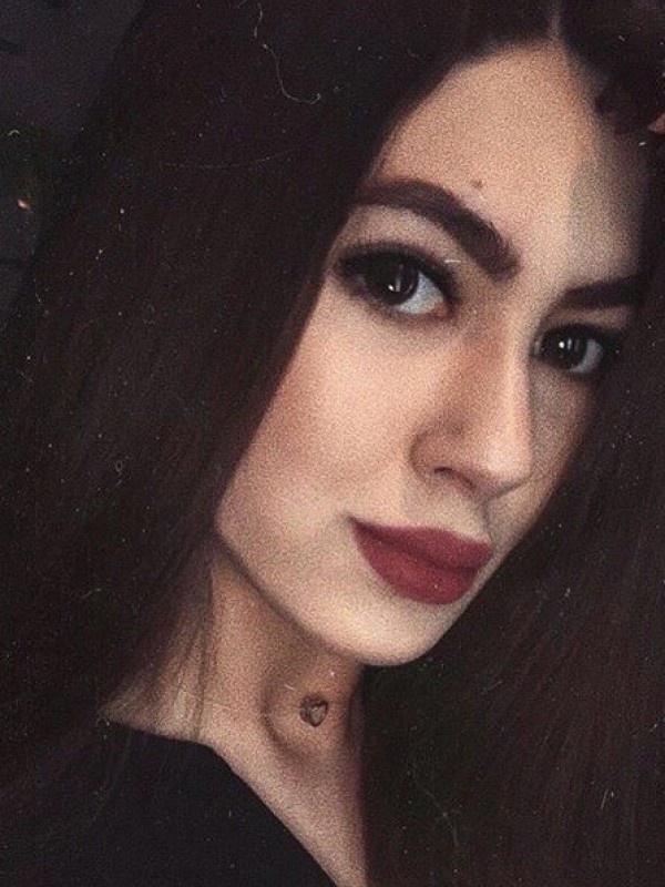 Людмила привлекательная девушка из Саратова цена от 3000 руб